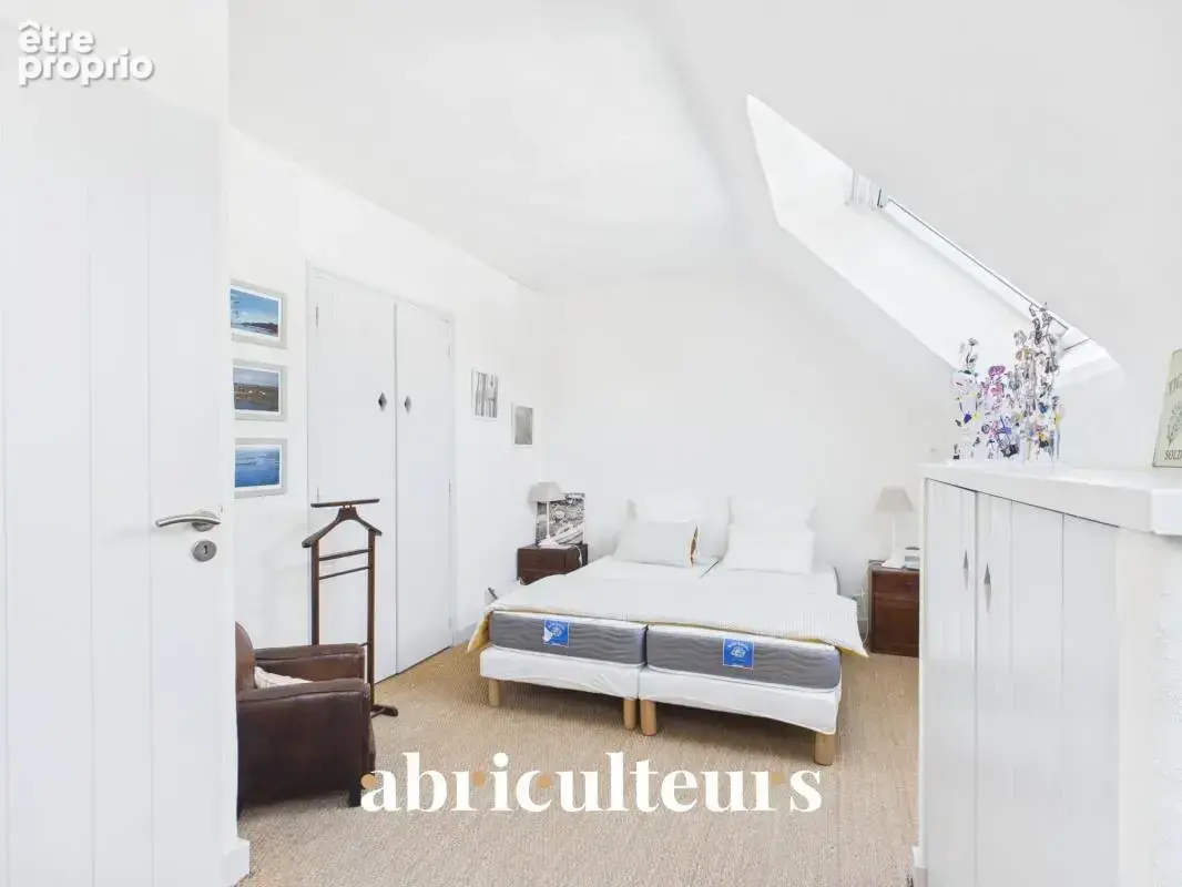 À vendre : Superbe maison contemporaine de 197 m² avec jardin paysagé, à 200 m de la plage à Carnac - photo 16