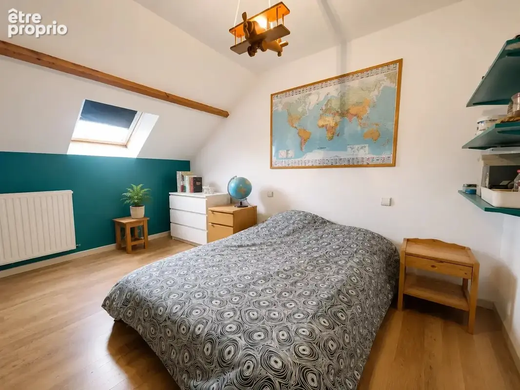Ref 2302 : Maison lumineuse aux beaux volumes – 4 chambres – Proche toutes commodités - photo 12
