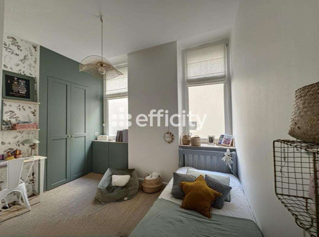 Appartement à LYON-6E