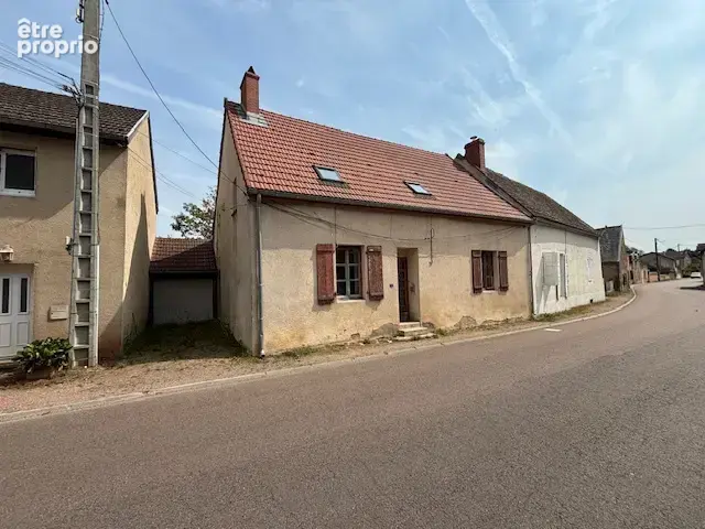 Maison à LUCENAY-L'EVEQUE