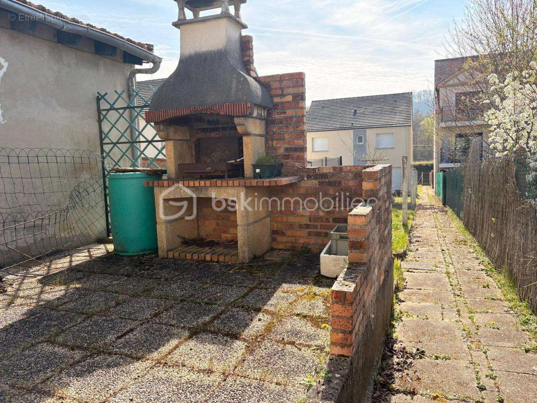 Maison à SAINT-CHERON