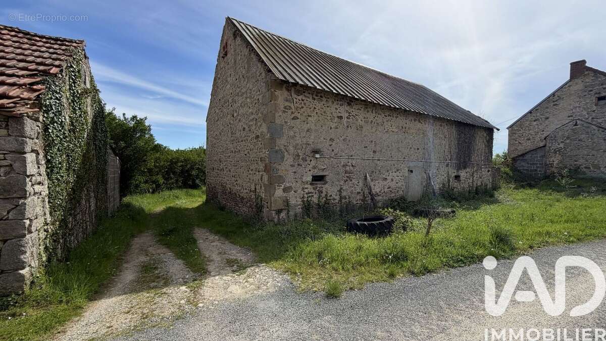 Photo 2 - Maison à BORD-SAINT-GEORGES
