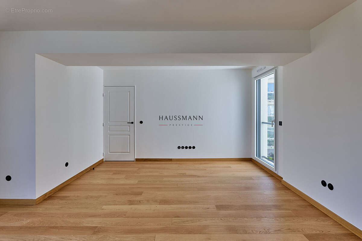 Appartement à PARIS-17E