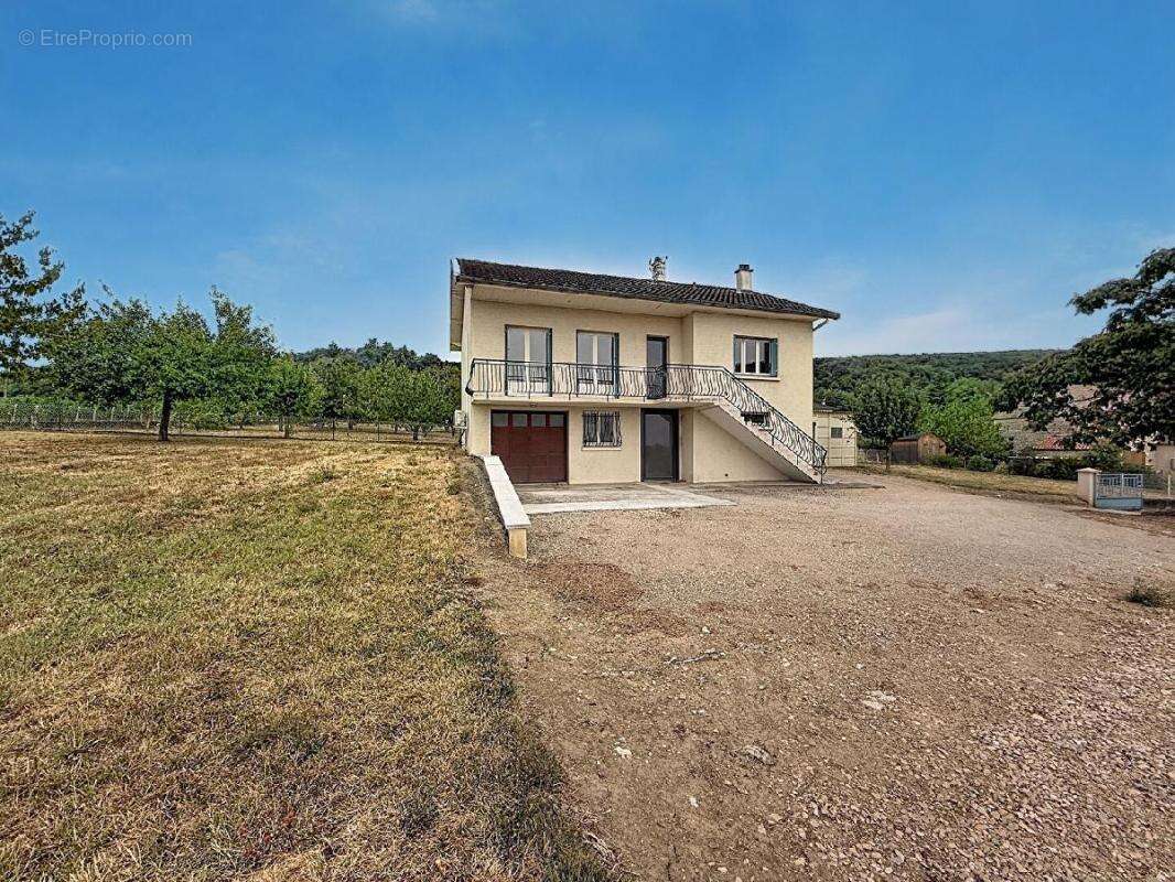 Maison 82 m² à Vire  - photo 2