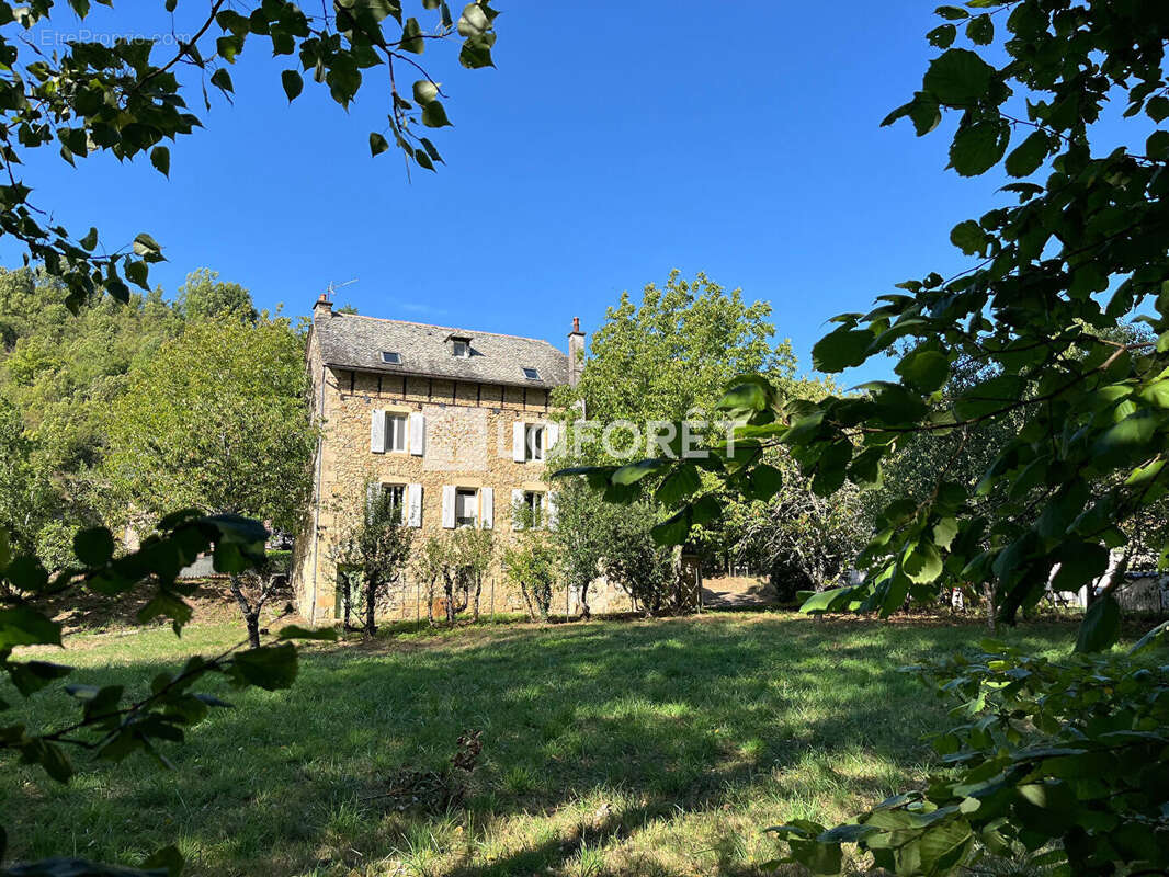 Maison à SALLES-LA-SOURCE
