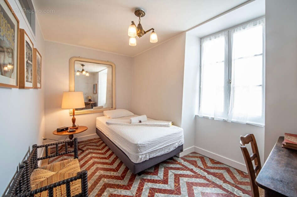 Maison à SAINT-MARTIN-SOUS-MONTAIGU