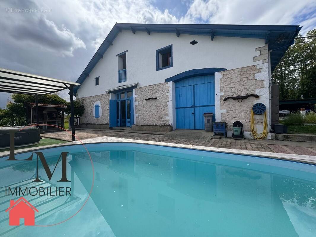 Maison à SAINT-PANDELON