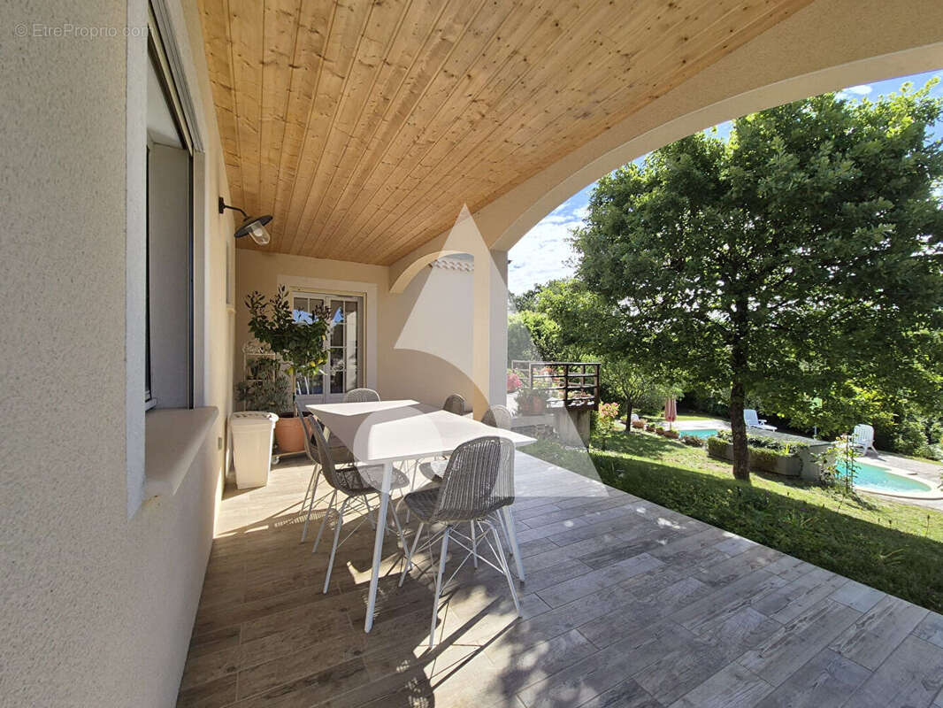 Maison à TAURIERS