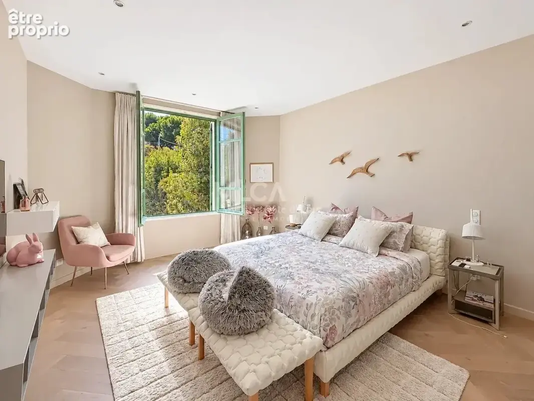 Élégante villa avec piscine — plages et commerces à pied - photo 8