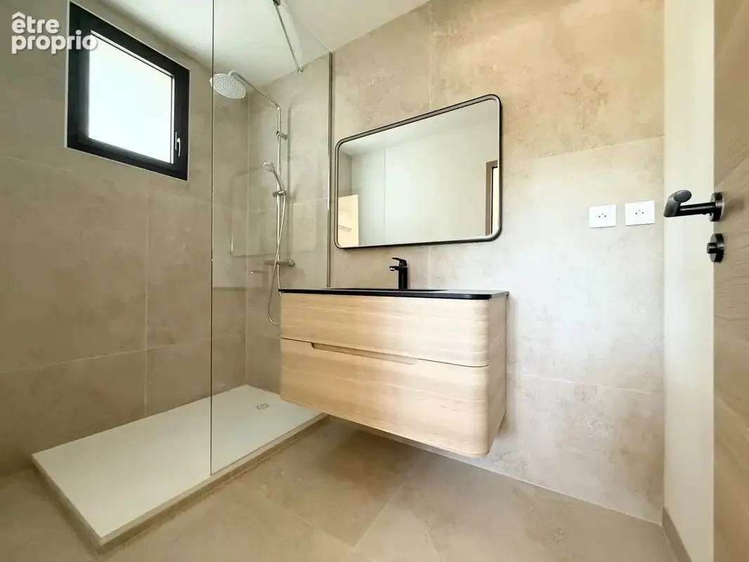 Appartement T4 (92m2) rez-de-jardin au calme absolu - photo 8