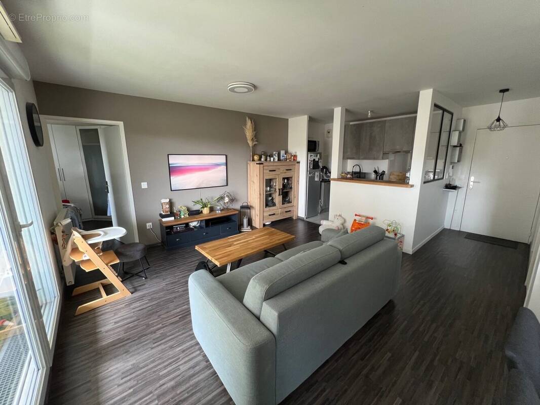 Appartement à SARTROUVILLE