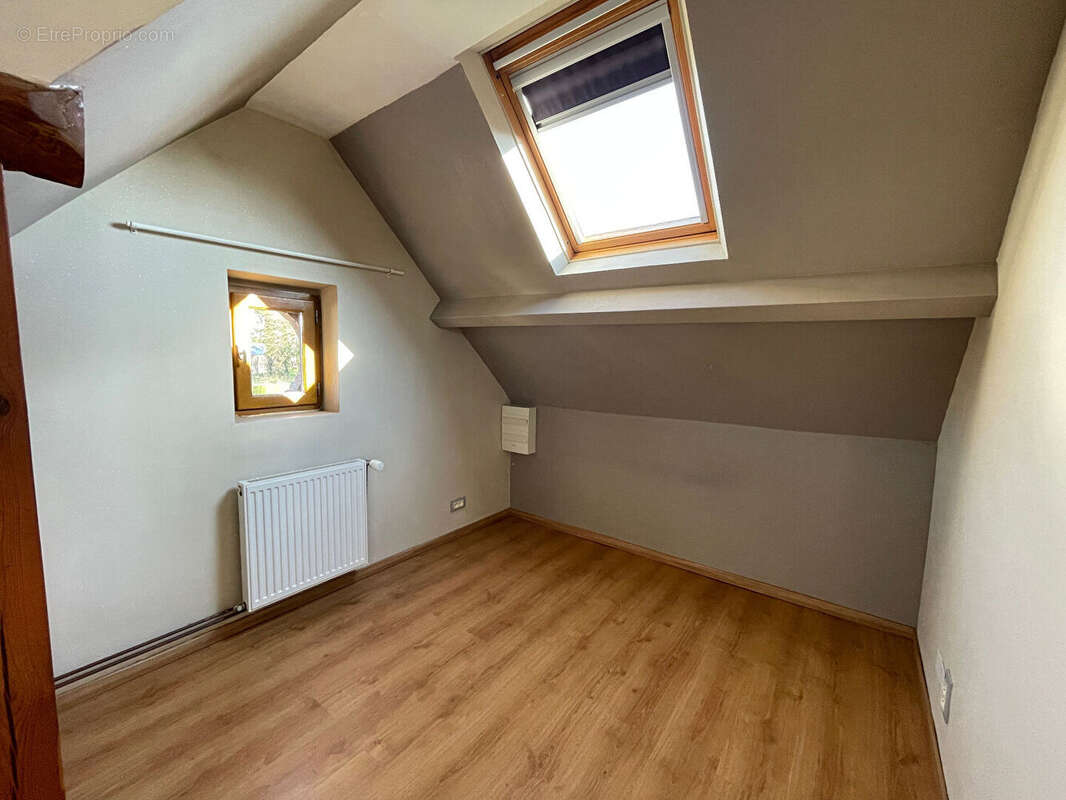 Maison à LONGCHAMPS