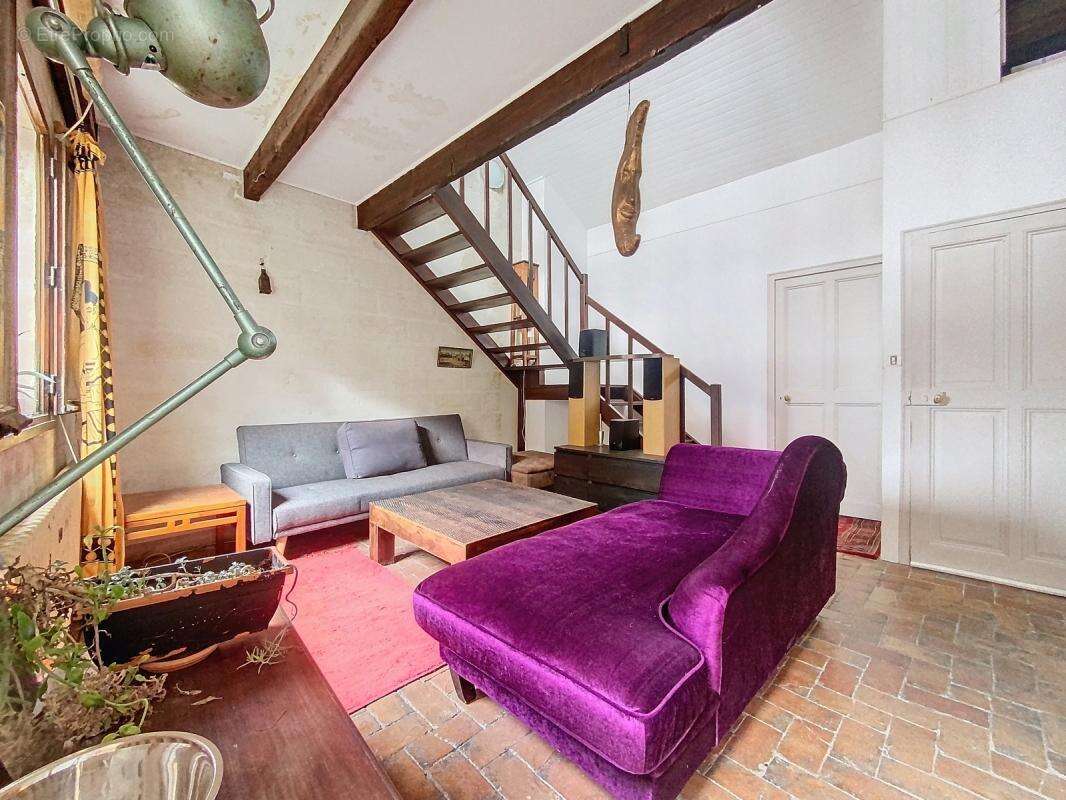 Appartement à VILLENEUVE-LES-AVIGNON