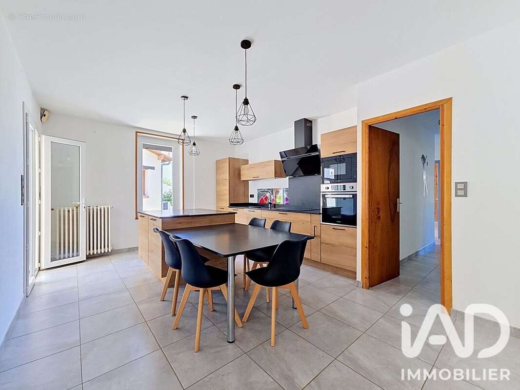 Photo 3 - Maison à RAZENGUES