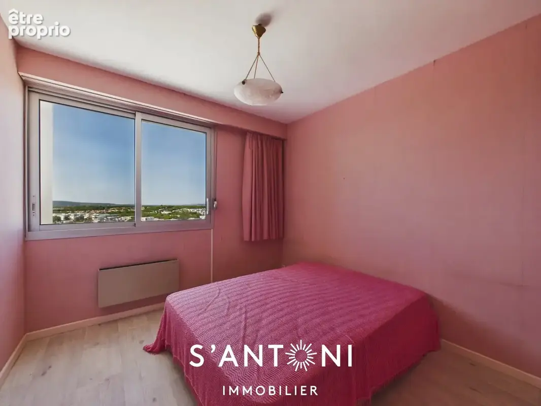 Vue mer panoramique à 180°  Rare T4 au 13ème étage avec parking privé - photo 8