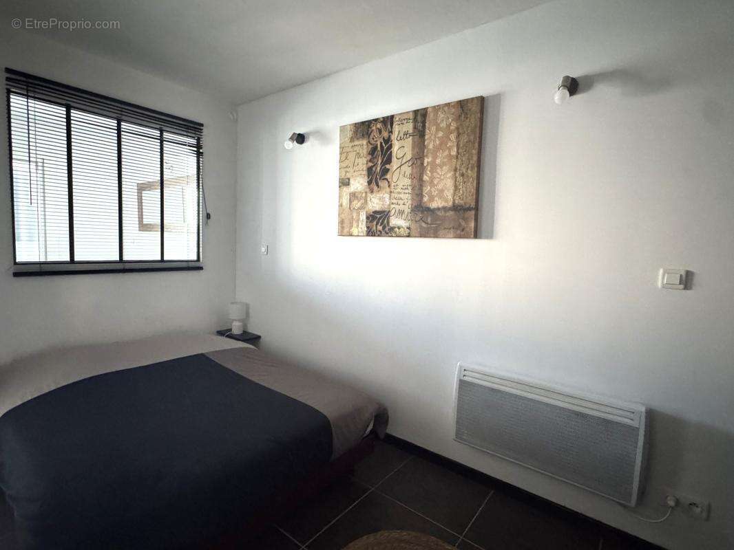 Appartement à SIX-FOURS-LES-PLAGES