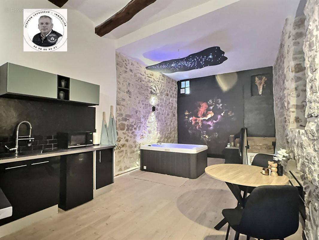 Appartement à LORGUES