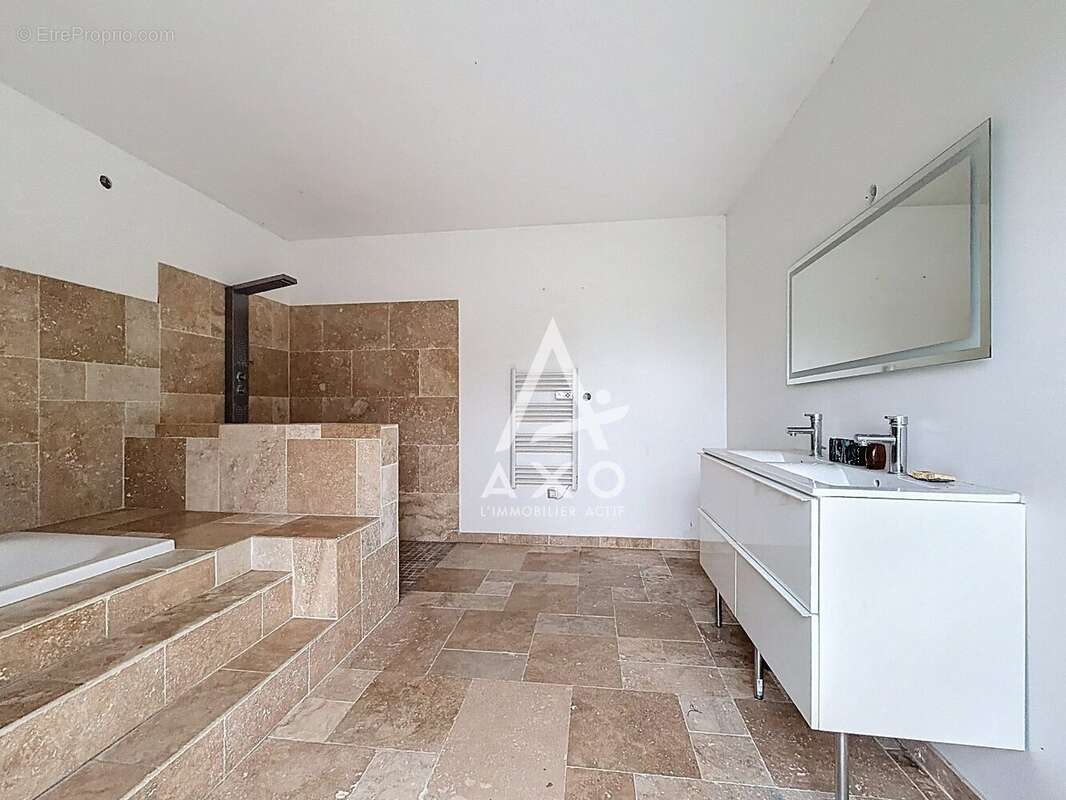 Maison à FONTENAY-SUR-LOING