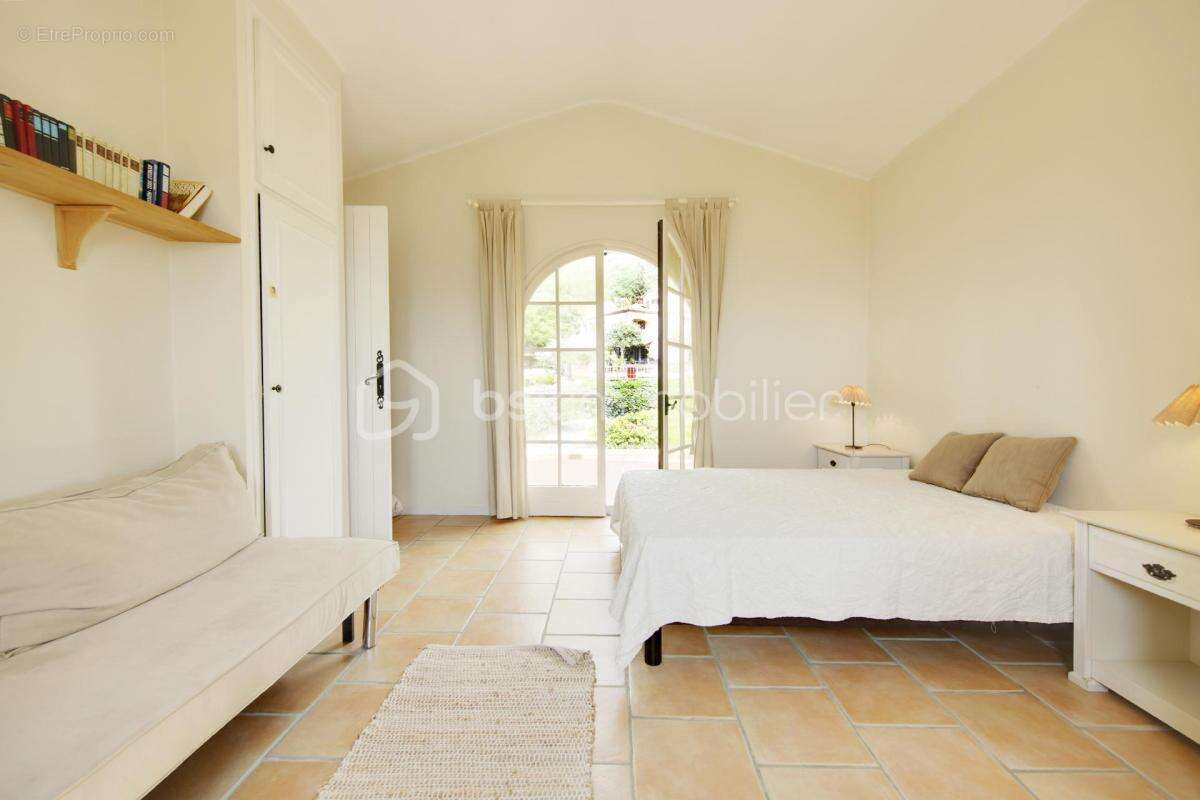 Maison à GATTIERES