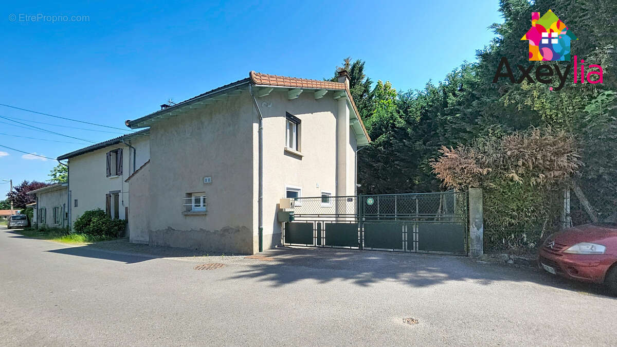 Maison à NERVIEUX