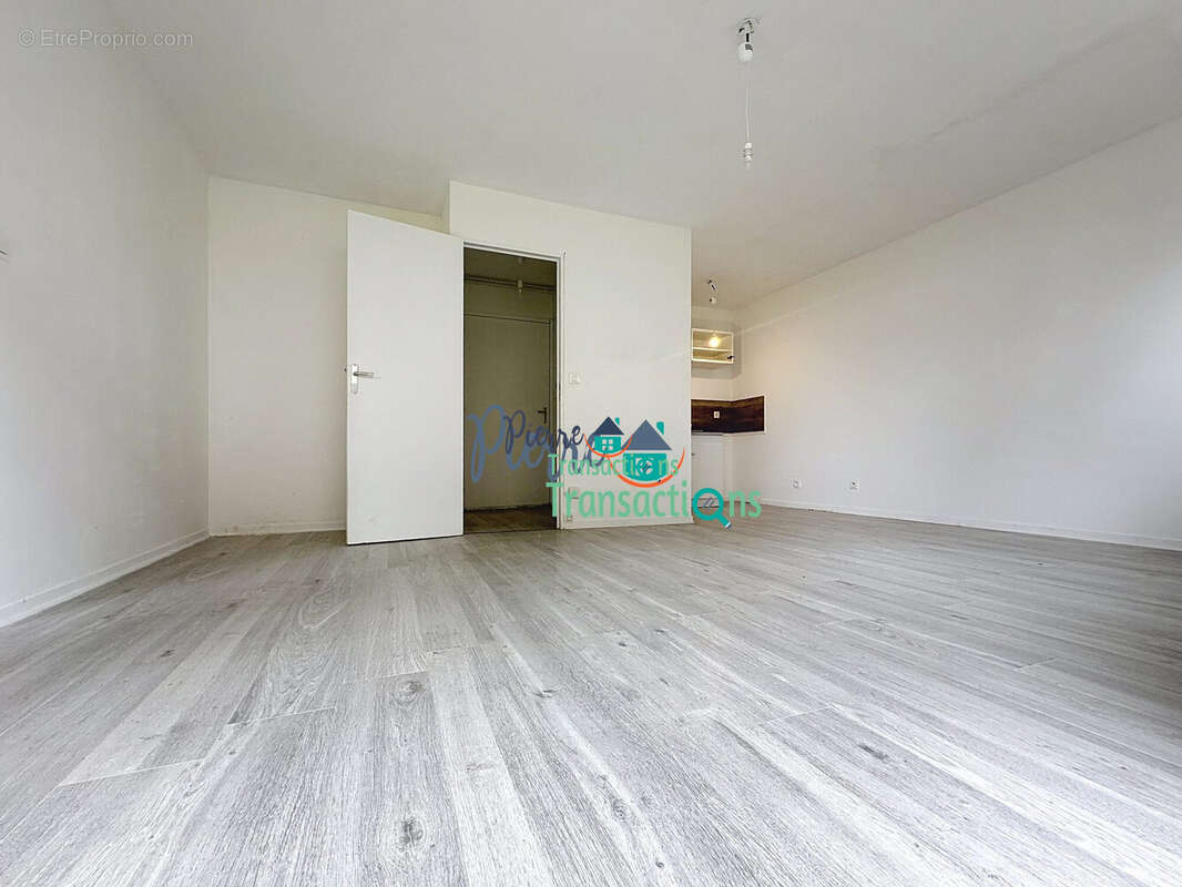 Appartement à LILLEBONNE