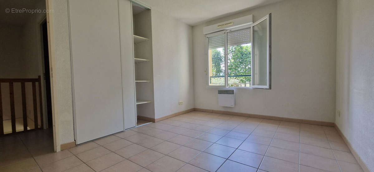 Maison à SAINT-YZAN-DE-SOUDIAC