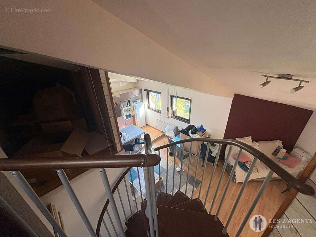 Appartement à SAINT-MARTIN-D'HERES