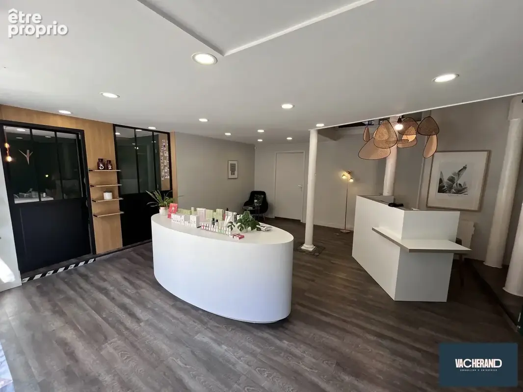Photo Commerce à Lille au prix de 379 800€