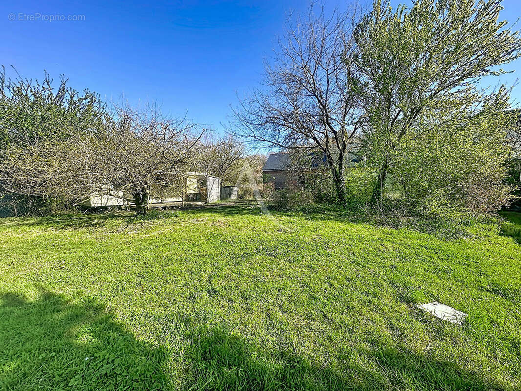 Maison à BRISSAC-QUINCE