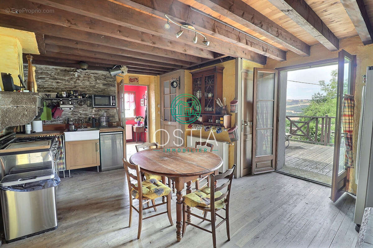 Ferme St Paul En Jarez - En.136m² - photo 5