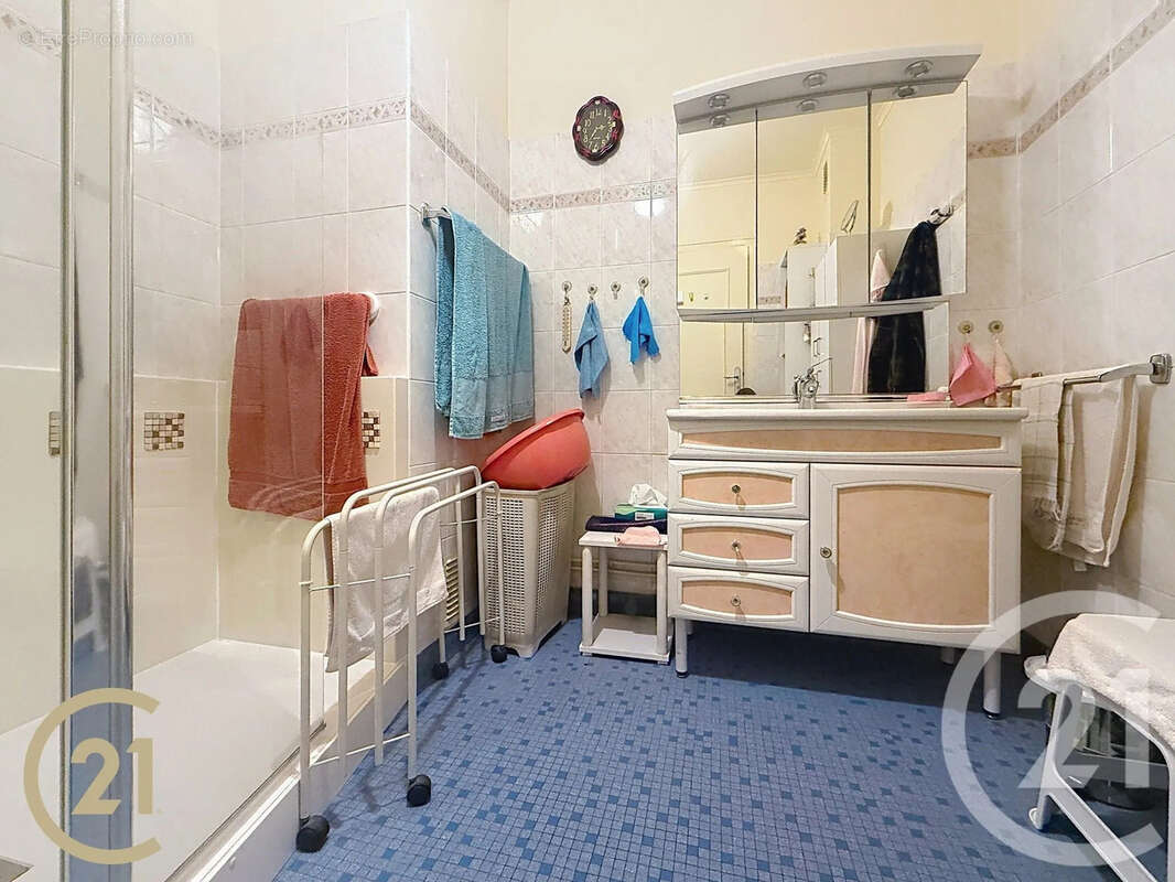 Appartement à PARIS-11E