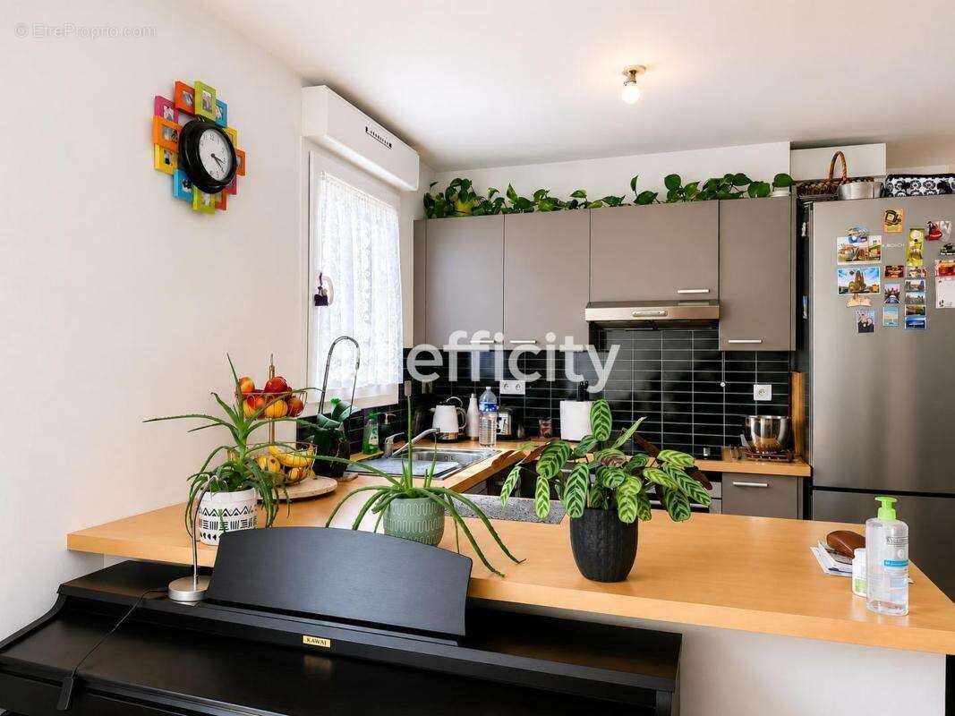Appartement à BURES-SUR-YVETTE