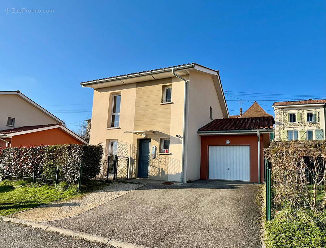 Maison à BOURGOIN-JALLIEU