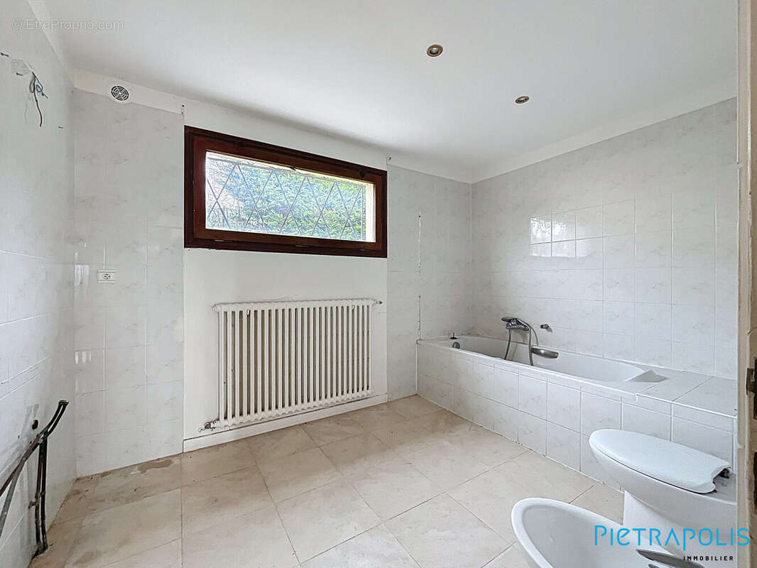 Appartement à DIVONNE-LES-BAINS