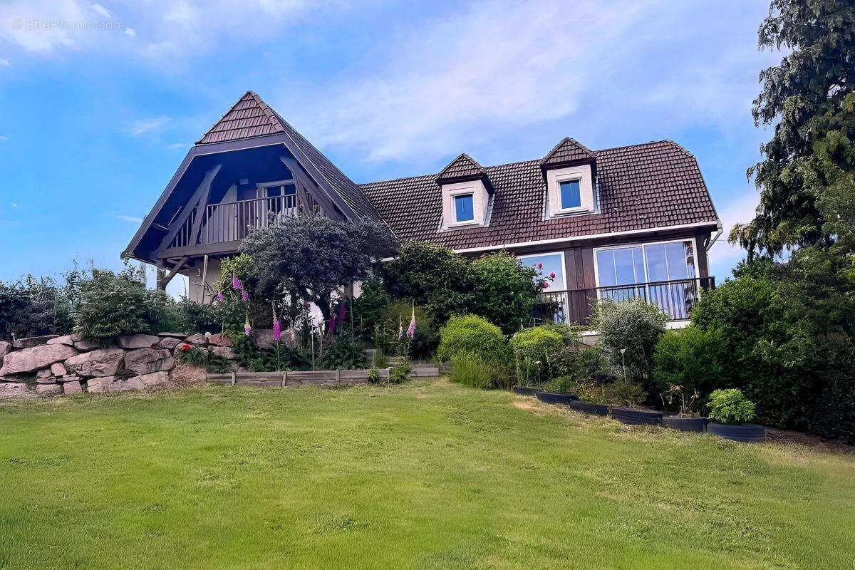 Maison à RENAISON