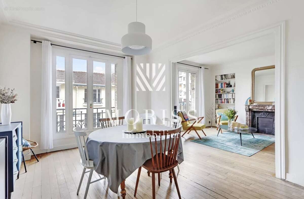 Appartement à LES LILAS