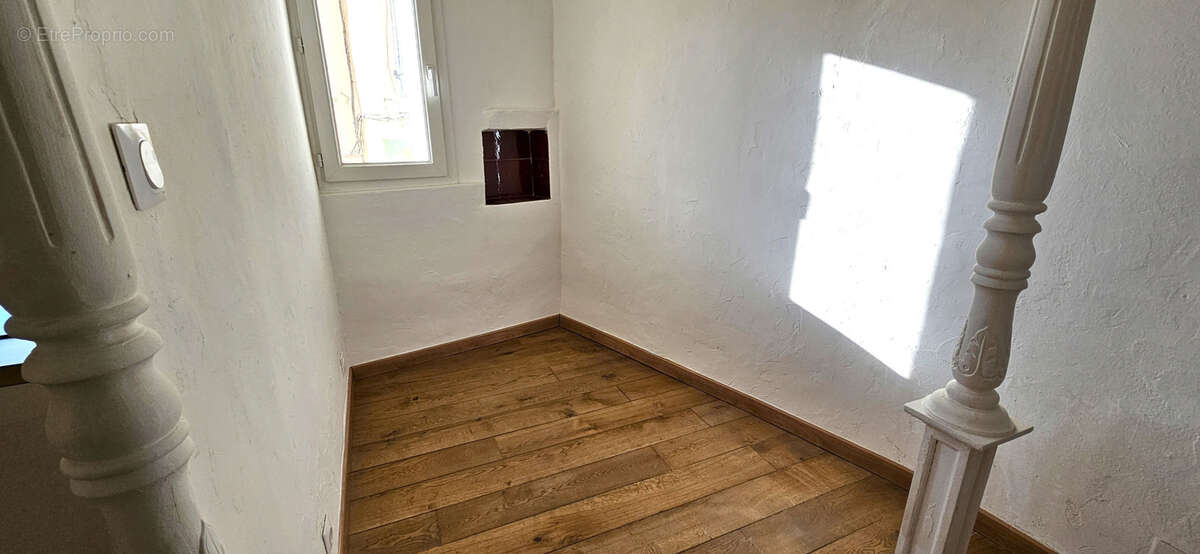 Appartement à LE CASTELLET