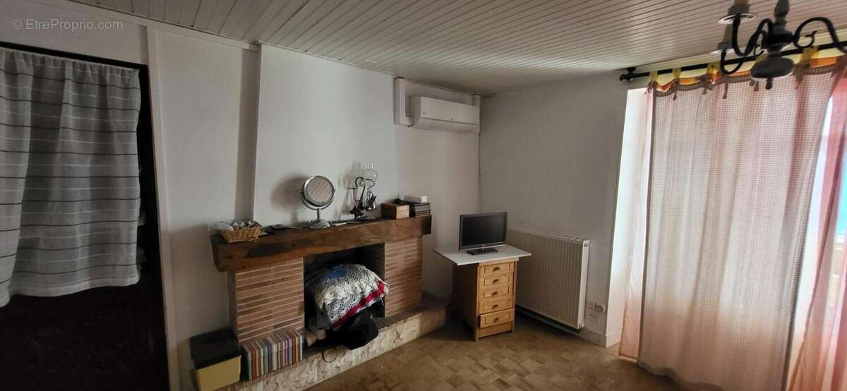 Photo 3 - Maison à VICQ-SUR-GARTEMPE
