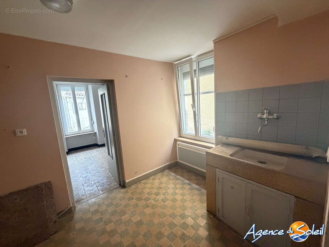 Maison 90 m² à Fontcouverte  - photo 5