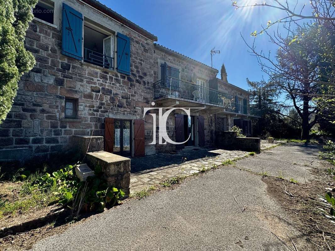 Maison à PLANZOLLES