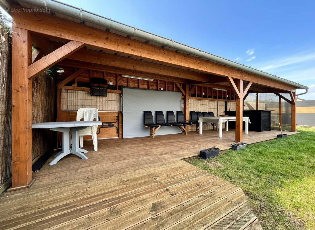 Maison à SAINT-PAVACE