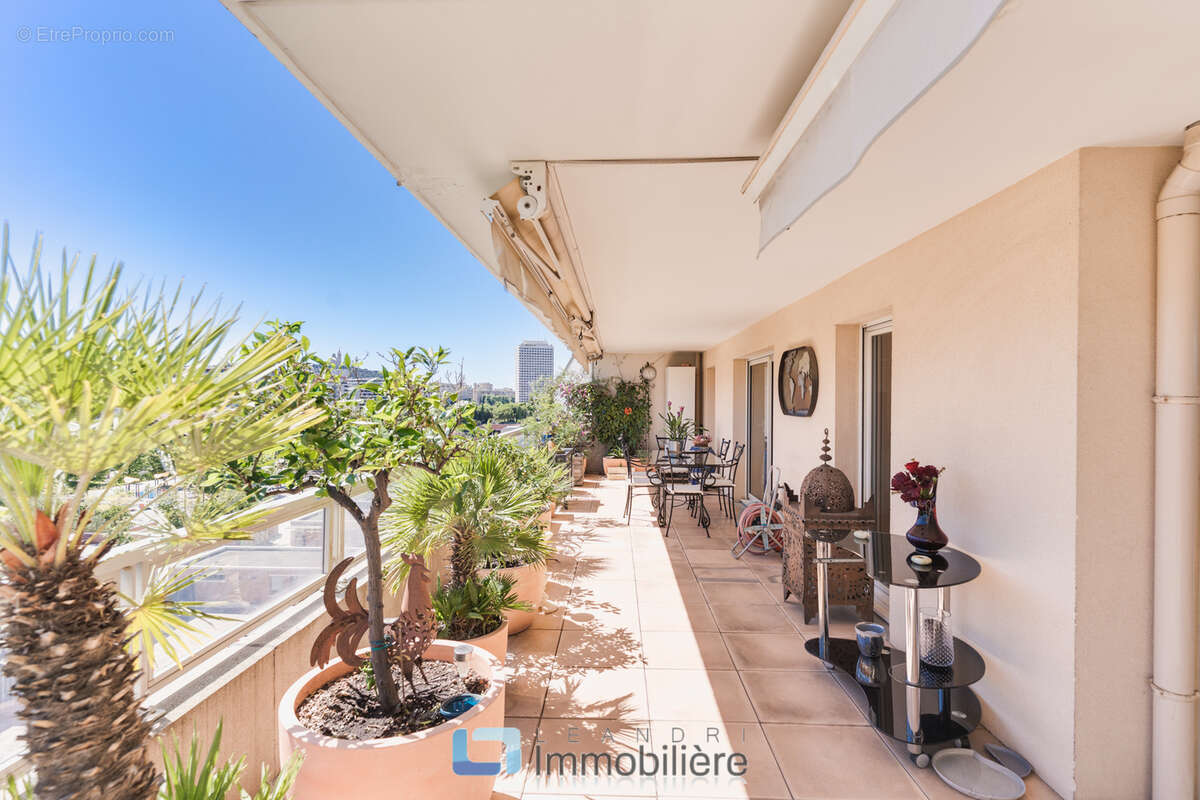 Appartement à MARSEILLE-10E