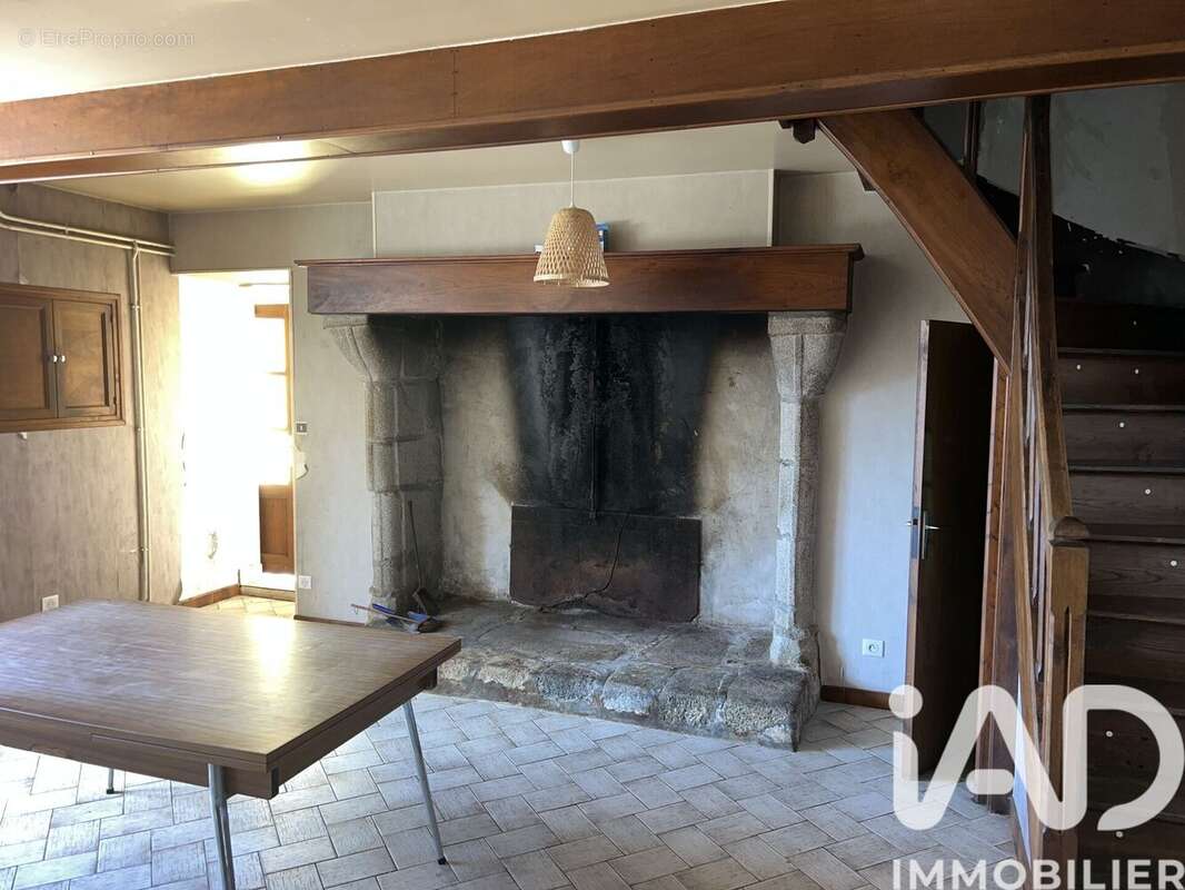 Maison 160 m² à Abjat-Sur-Bandiat  - photo 6