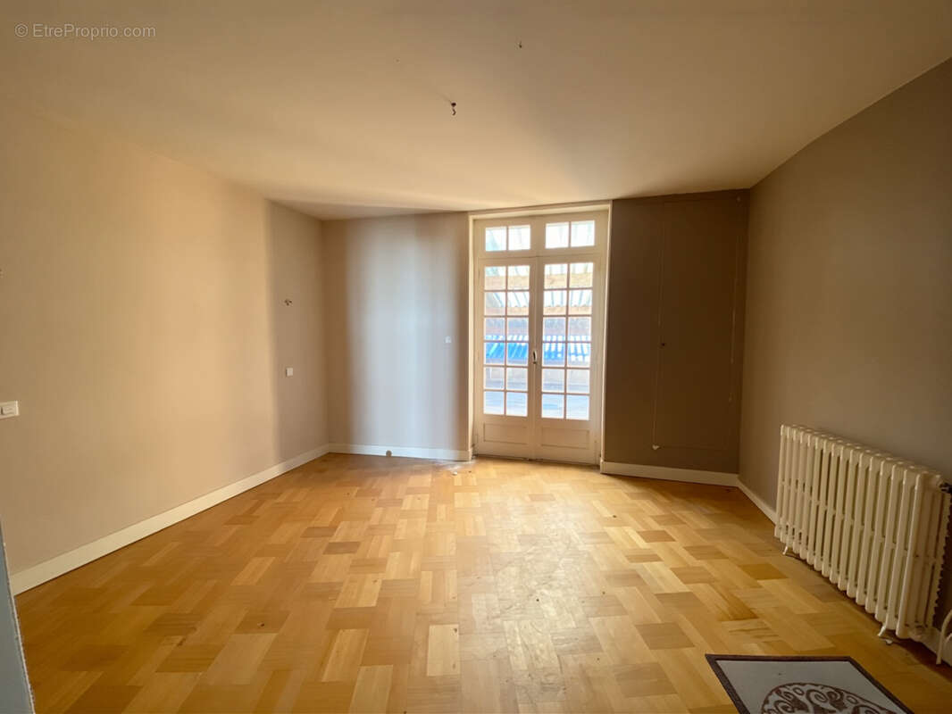 Appartement à CHATEAUNEUF-SUR-CHARENTE