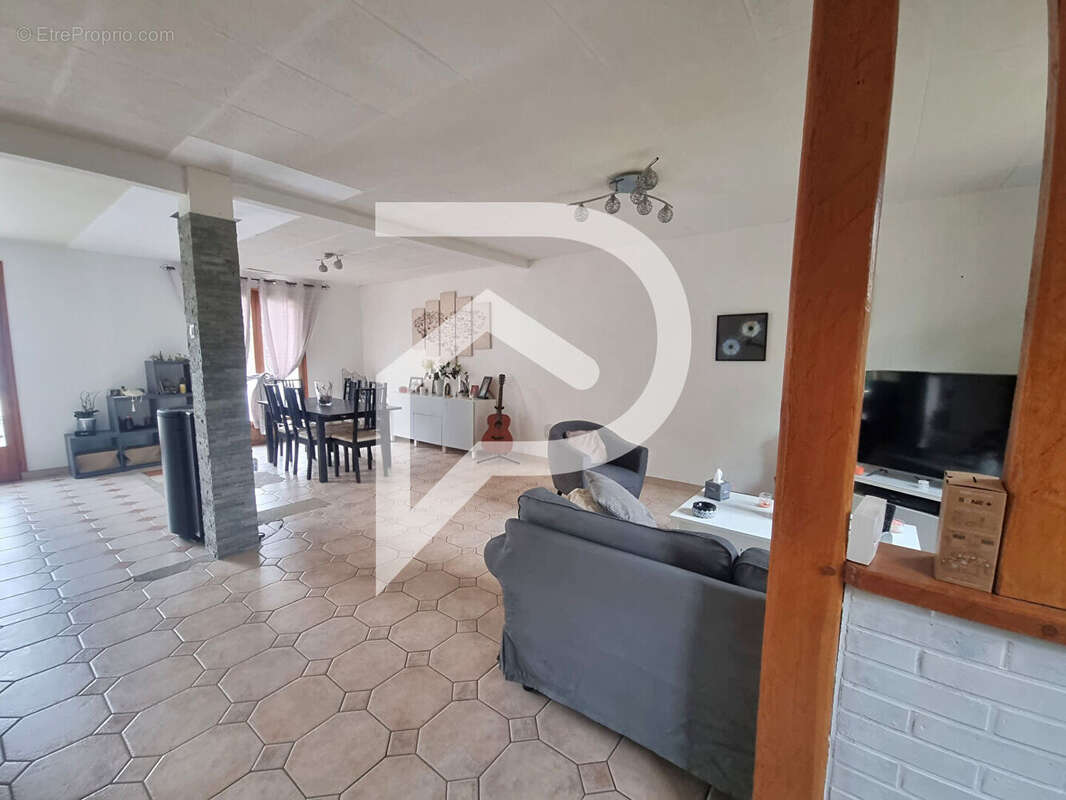 Maison à EZY-SUR-EURE