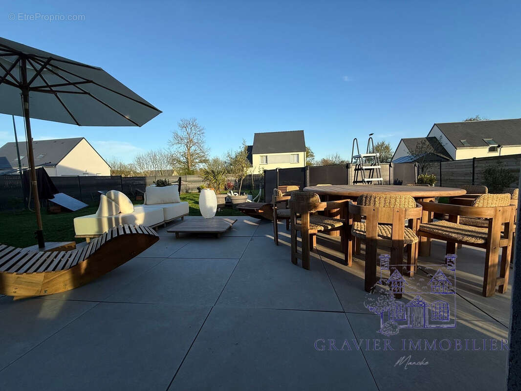 Maison à SAINT-MALO-DE-LA-LANDE