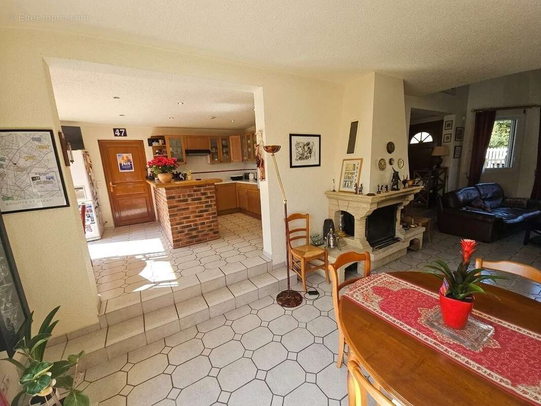 Maison à VILLEMOMBLE