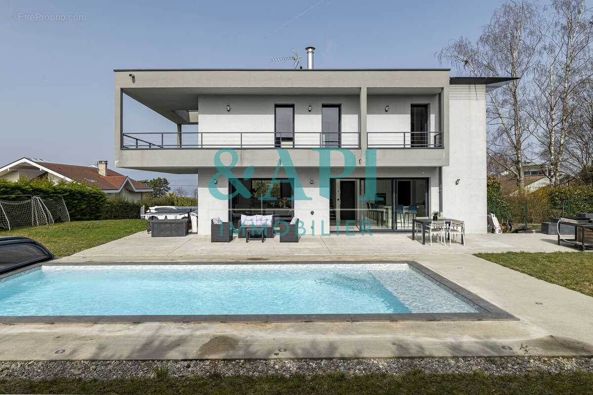 Maison à ANTHY-SUR-LEMAN