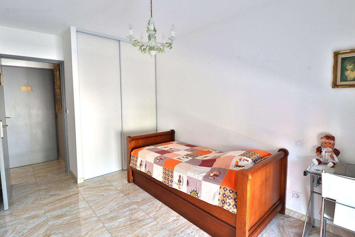 Villa Pia 4 pièce(s) 115 m2 sur un terrain de 363m² - photo 9