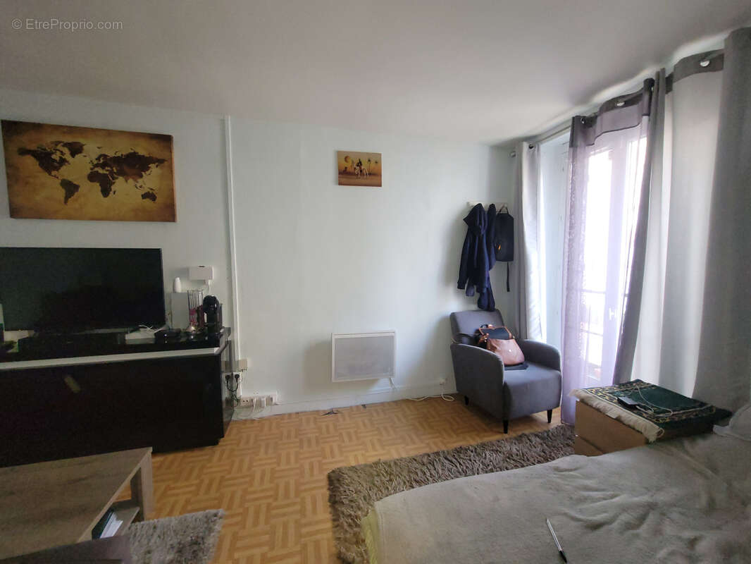 Appartement à CORBEIL-ESSONNES